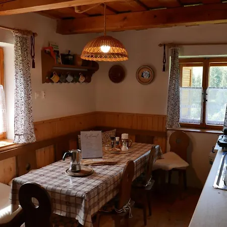 Holiday home Cesta Z Mesta Na Huty