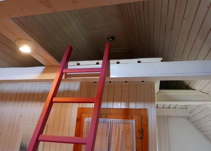 別荘 Cesta Z Mesta Na *